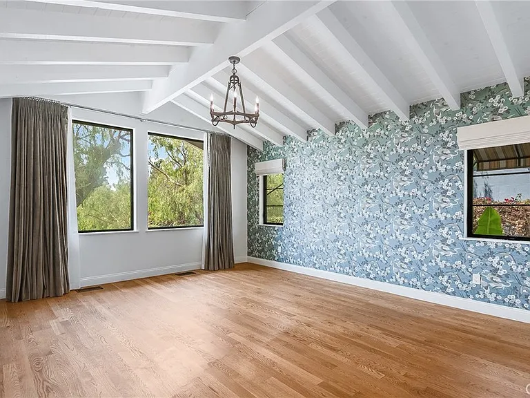 57 Narcissa Dr — Photo 22