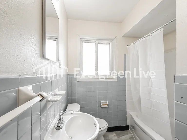 1710 Patterson Rd — Photo 13