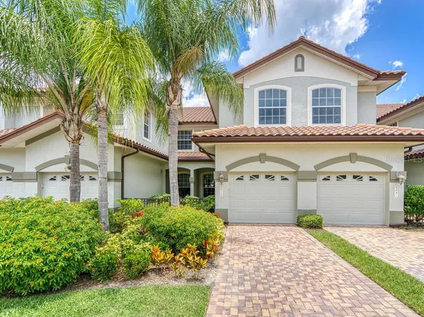8239 Miramar Way, Lakewood Ranch, FL 34202