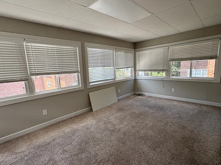 Four Seasons Room. GREAT NATURAL LIGHT. All fresh painted with neutral color