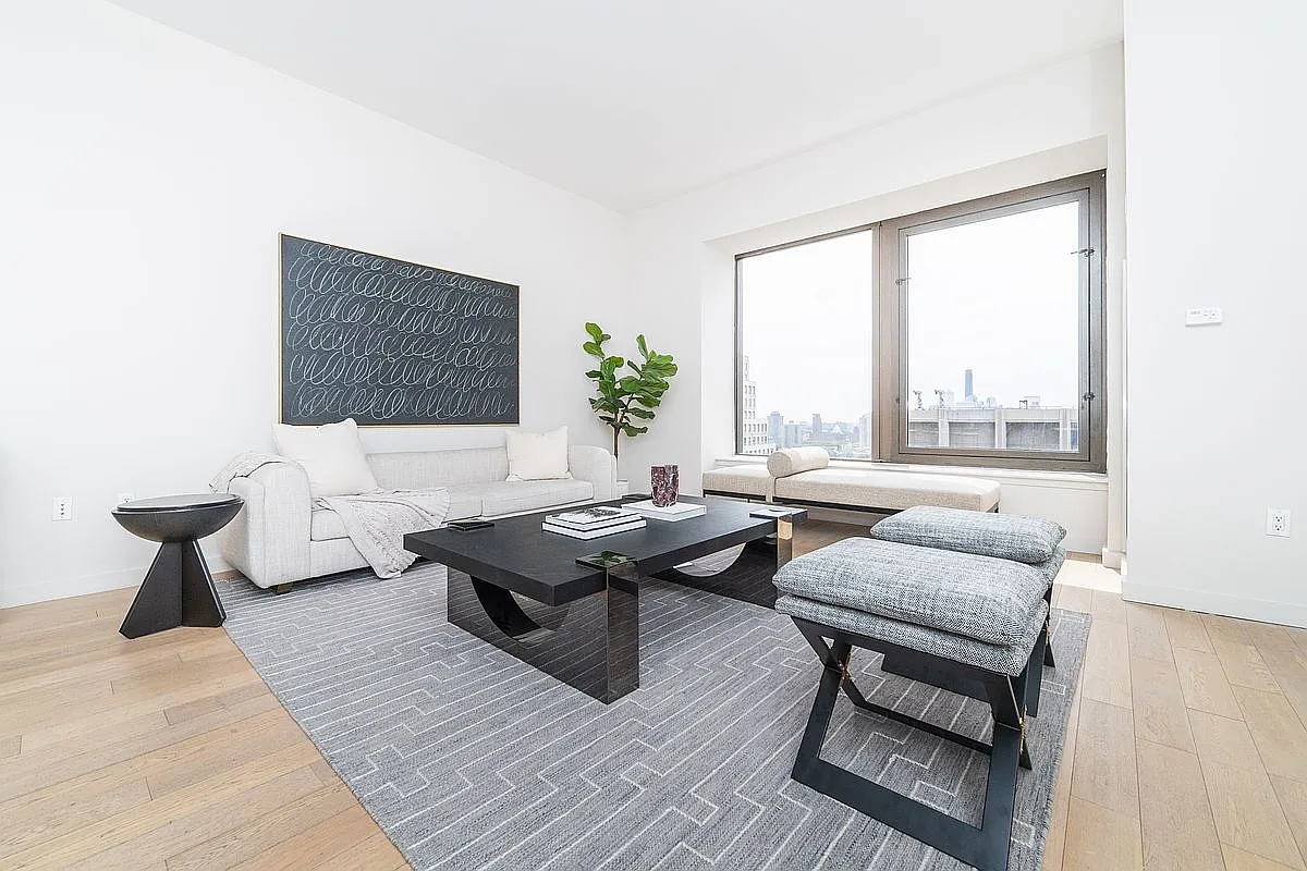75 Wall St #32R photo 1