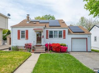 65 Westminster Pl, Saddle Brook, NJ 07663
