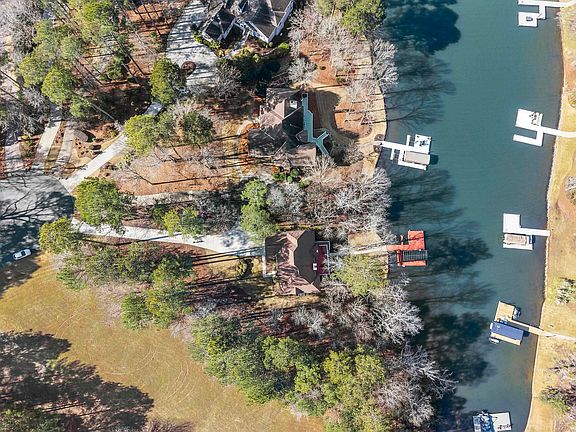 2nd image of 2030 Garners Ferry