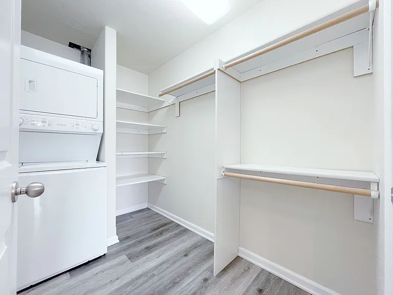 The Heights Apartments — Photo 13