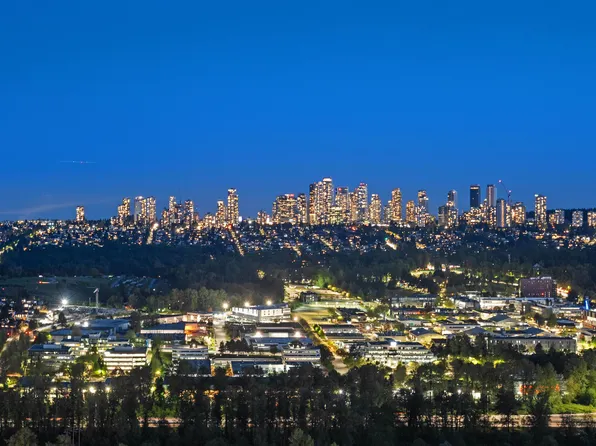 4720 Lougheed Hwy #4402, Burnaby, BC V5C 3Y2