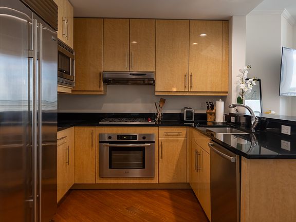 2nd image of 1 W Exchange St Unit 1901