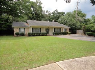 660 Oak Hill Rd, Mobile, AL 36609