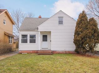 5204 Clement St, Maple Heights, OH 44137