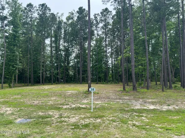 832 Helmsdale Drive, Wilmington, NC 28405