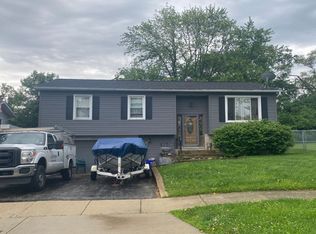 769 Easy St, Glendale Heights, IL 60139