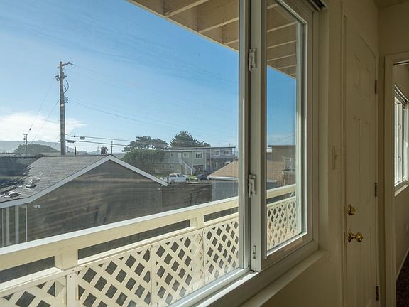 5th image of 1722 Palmetto Ave #1