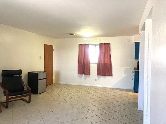4th image of 137 Village Dr