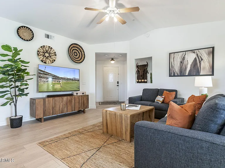 16801 N 94th St #2015 — Photo 35