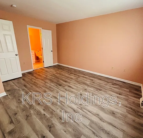 1235 Thomas Jefferson Pl — Photo 25