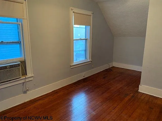 774 Garrison Ave — Photo 19