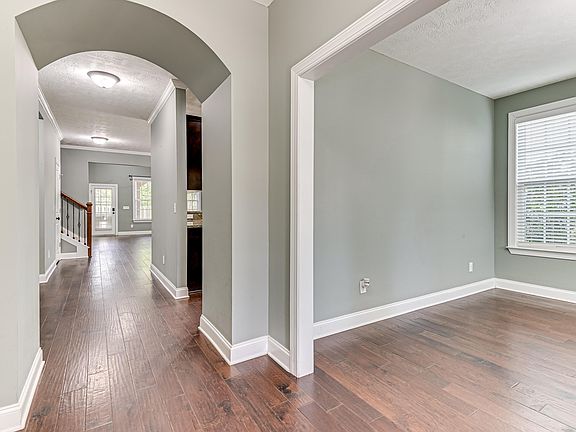 5th image of 525 Bunchgrass Street