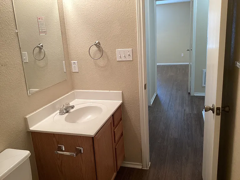 113 Hays Forest Cv — Photo 18