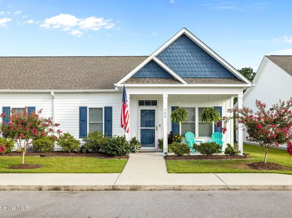 702 Pirates Landing Drive, Beaufort, NC 28516