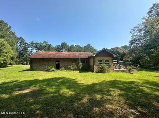 20362 Hill Top Rd, Saucier, MS 39574