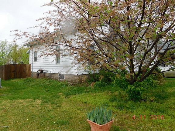 2nd image of 2041 Clarke St