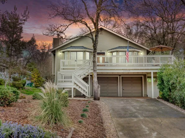 23325 Shadow Dr, Auburn, CA 95602
