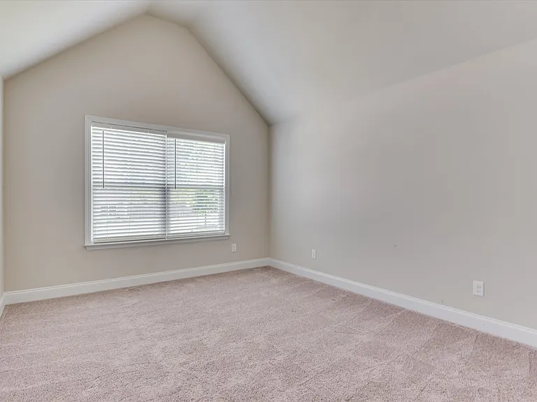 4050 Stowe Dr — Photo 37
