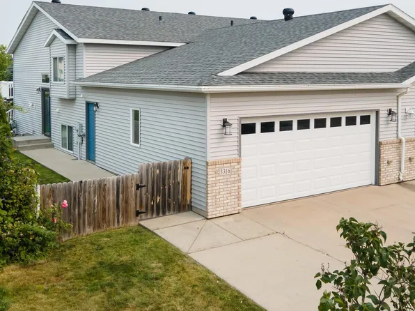 3316 10th St S, Moorhead, MN 56560
