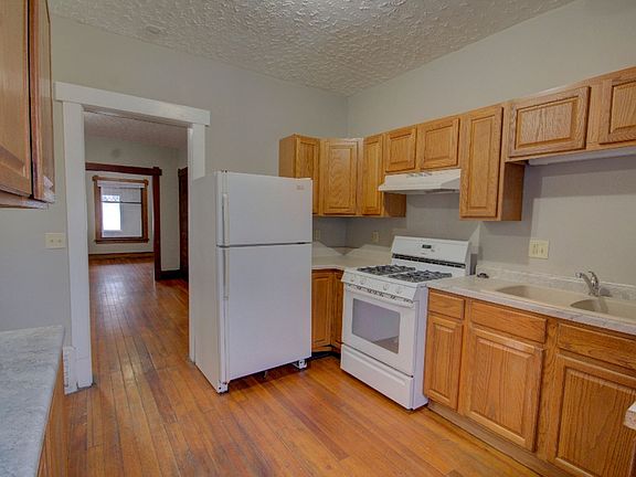 2nd image of 907 43rd St #909