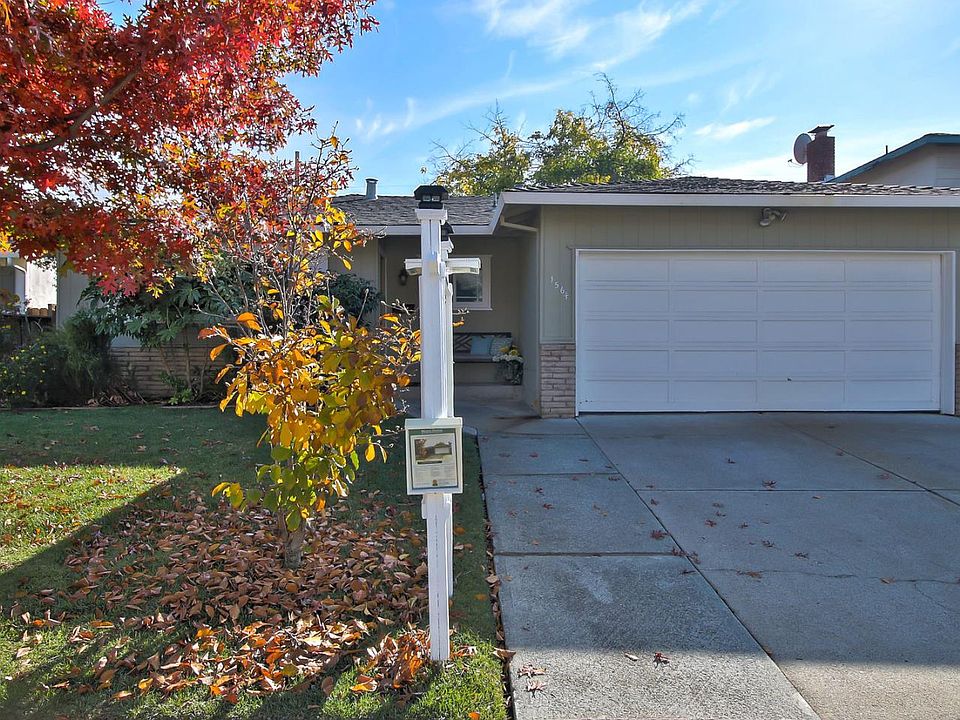 1st image of 1564 Portola Dr