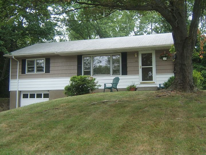 1st image of 22 Westwood Dr