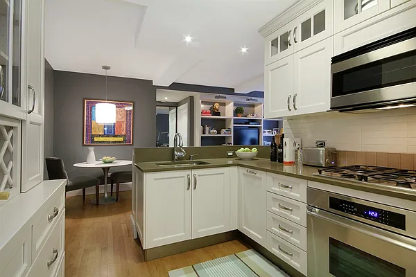 Sold by Corcoran | media 19