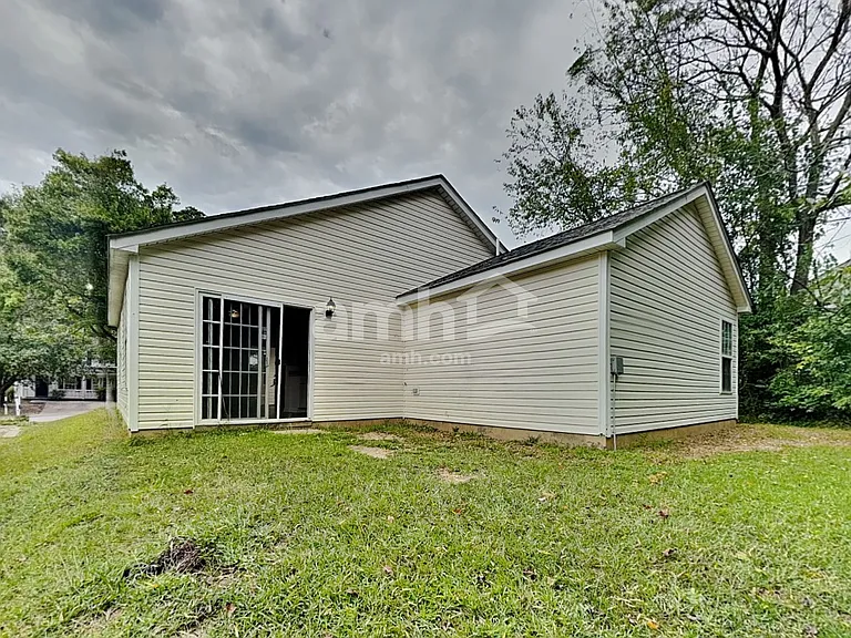 4705 Silverdene St — Photo 19