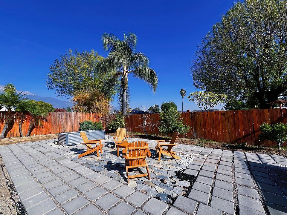 Large backyard (near 4000 sqft)