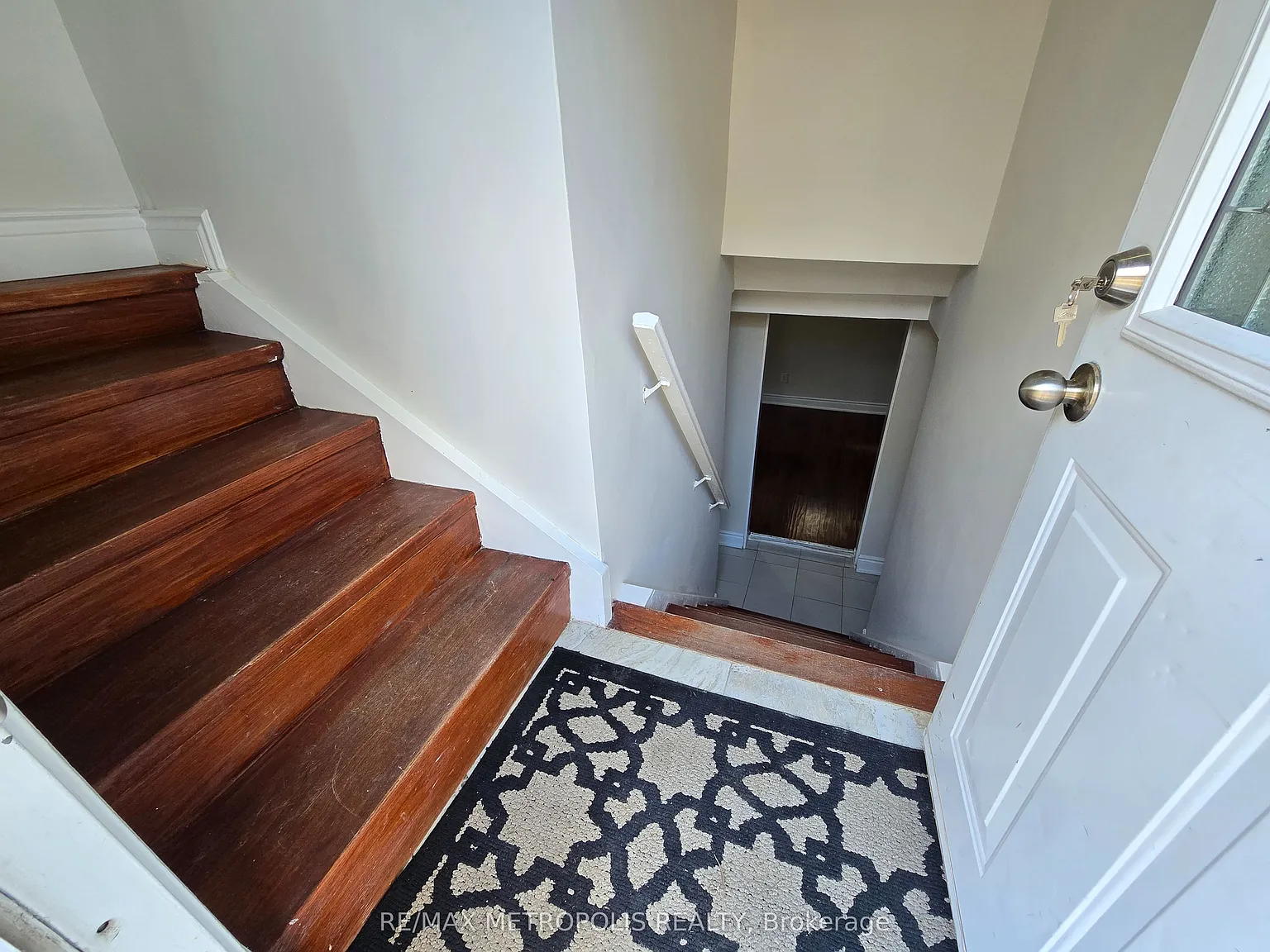 2 bed, $1,800 — Photo 2