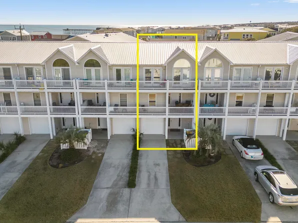 213 N Avenue, Kure Beach, NC 28449