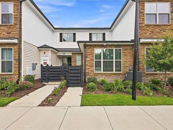 2nd image of 102 Kathy Ann Way W