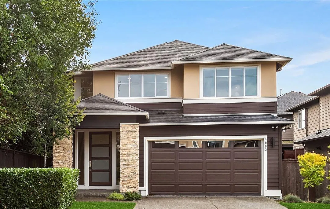 4 bed, 2.5 bath, 2704 sqft, $4,000 — Photo 2