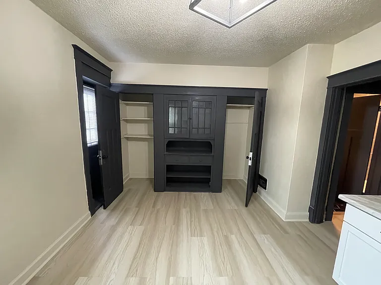 3925 S Grand Blvd #1F — Photo 7