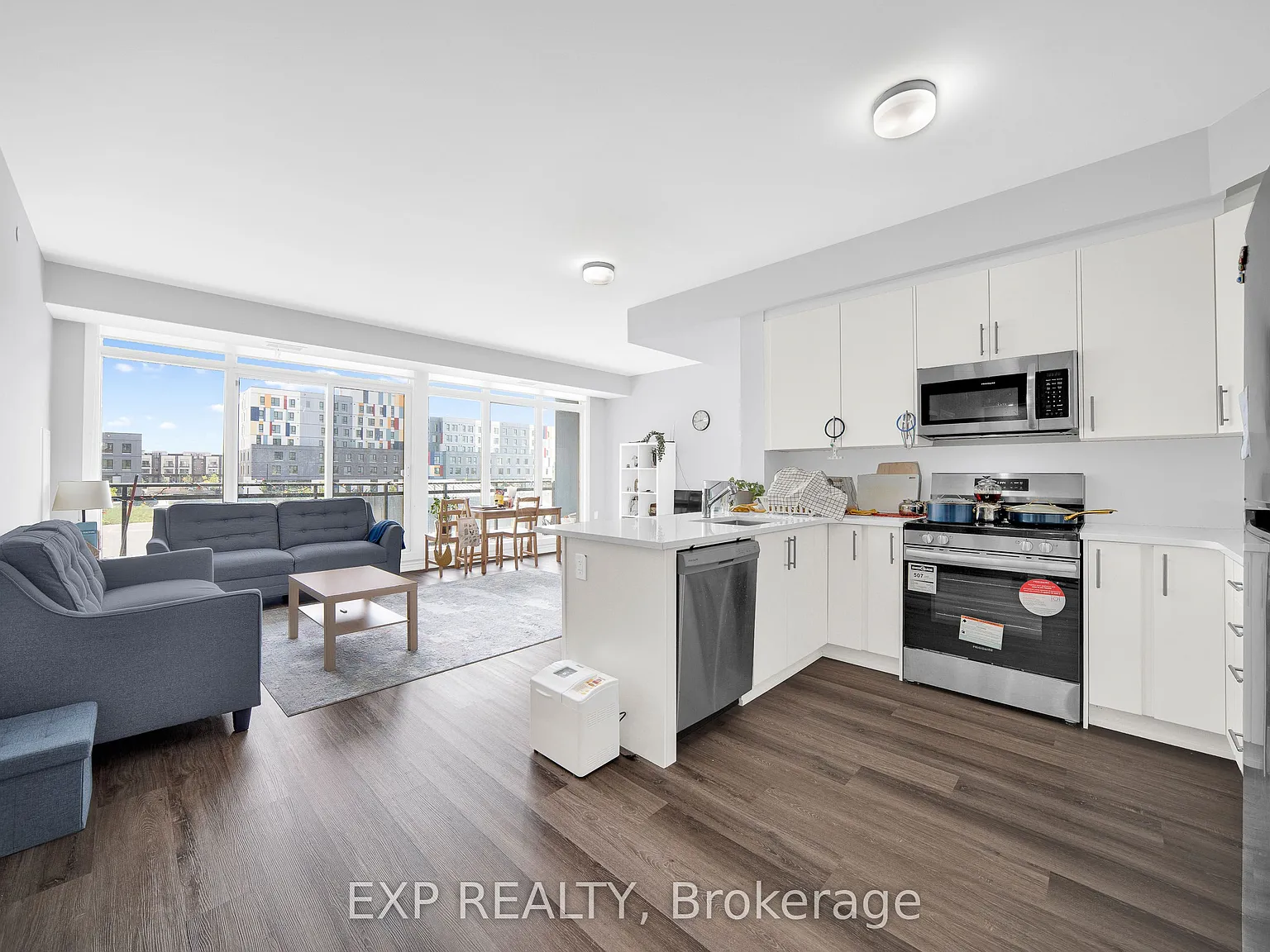 2 bed, $2,950 — Photo 4