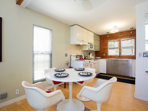 3rd image of 200 Pacific Ave APT C