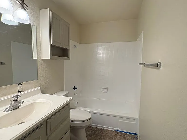 400 S Saliman Rd #G54 — Photo 3