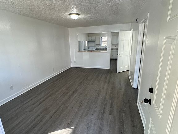 3rd image of 126 Villa Ct #126