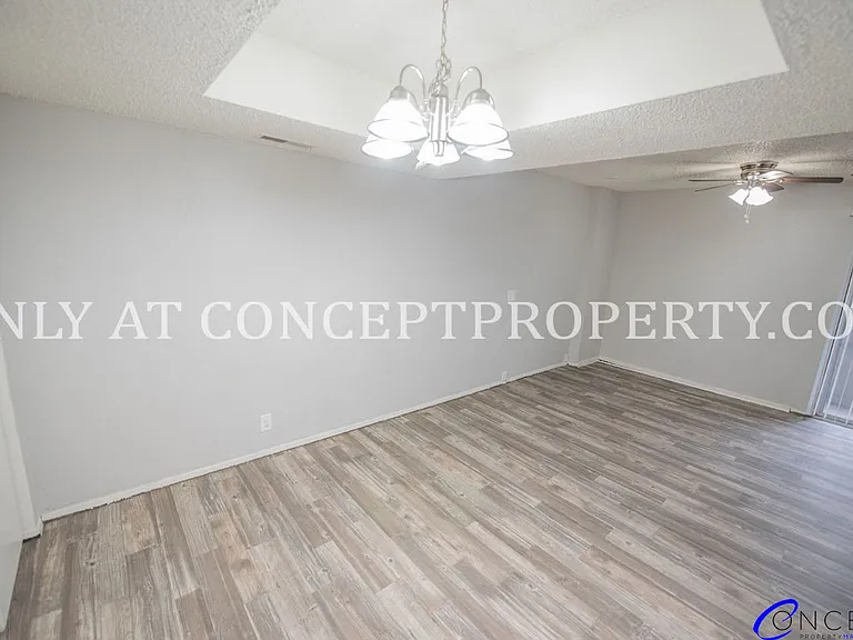 Foothill Terrace — Photo 77