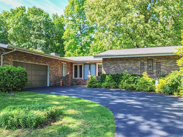 131 Barnes Dr, Paducah, KY 42003