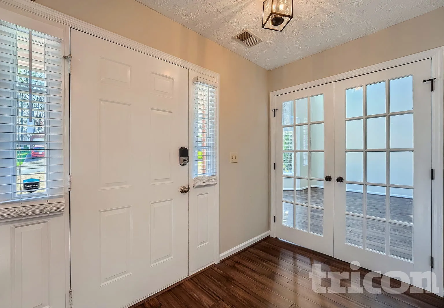 10930 Pinehigh Dr Alpharetta GA — Photo 3