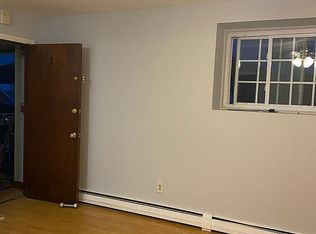 15 Hazard Ave APT 1, East Providence, RI 02914