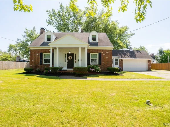 2454 Eggert Rd, Tonawanda, NY 14150