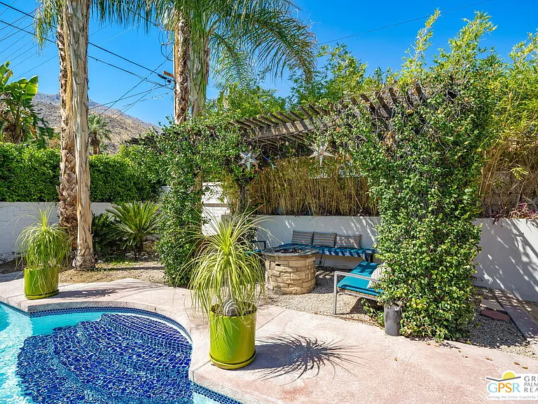 1861 S Palm Canyon Dr — Photo 8