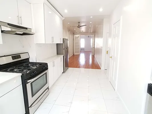 Rented by Compass | media 34