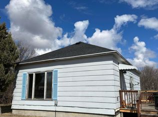 224 Stephen Ave, Grafton, ND 58237